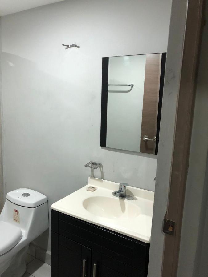 Hotel Hc Express Monterrey Luaran gambar