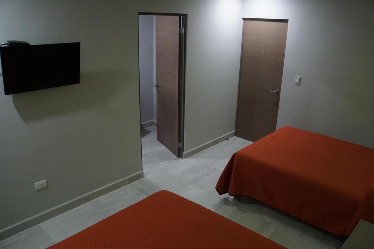 Hotel Hc Express Monterrey Luaran gambar